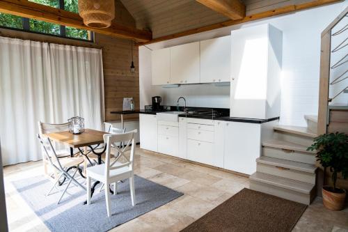 Kitchen, Ferienhaus Gartengluck in Hohenschönhausen Kitchen, Ferienhaus Gartengluck in Hohenschönhausen