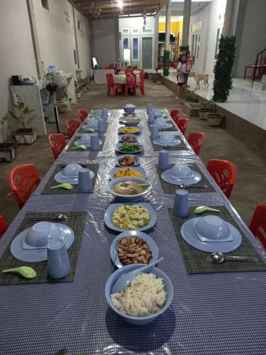 Sala de festes, Tangkoko Gallery Guest House and Resto in Rinondoran Sala de festes, Tangkoko Gallery Guest House and Resto in Rinondoran