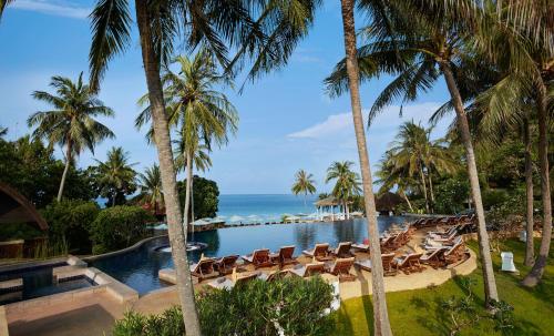 Swimming pool, Rawi Warin Resort & Spa in Koh Lanta Swimming pool, Rawi Warin Resort & Spa in Koh Lanta