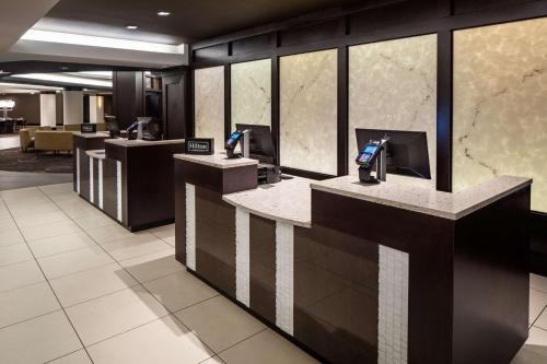 大堂, 華盛頓特區銀泉希爾頓逸林酒店 (DoubleTree by Hilton Washington DC Silver Spring) in 銀泉 大堂, 華盛頓特區銀泉希爾頓逸林酒店 (DoubleTree by Hilton Washington DC Silver Spring) in 銀泉
