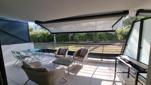 Balcony/terrace, Special Golf Appartement pour 2 pers Classe 4 etoiles in Vallon du Mal Temps Balcony/terrace, Special Golf Appartement pour 2 pers Classe 4 etoiles in Vallon du Mal Temps