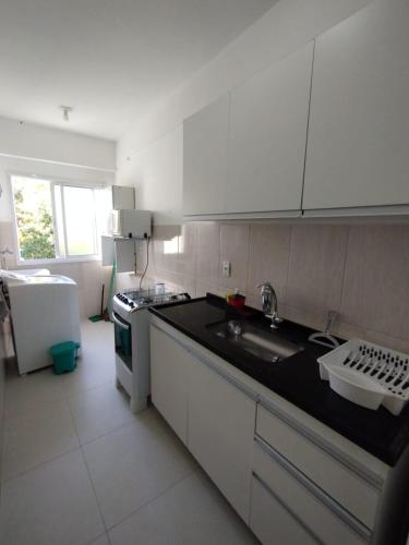 Kitchen, Apartamento Centro de Ubatuba in Ubatuba Center Kitchen, Apartamento Centro de Ubatuba in Ubatuba Center