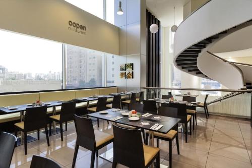 Ravintola, Ibis Sharq Hotel in Kuwait Ravintola, Ibis Sharq Hotel in Kuwait