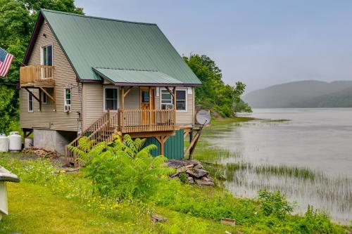 Cozy South Bay Cabin with Lake and Mountain Views in Whitehall (NY) Cozy South Bay Cabin with Lake and Mountain Views in Whitehall (NY)