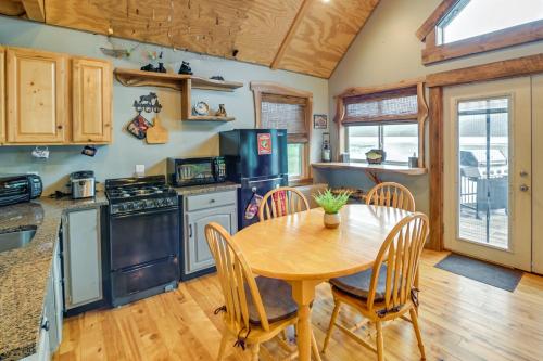 Cozy South Bay Cabin with Lake and Mountain Views in Whitehall (NY) Cozy South Bay Cabin with Lake and Mountain Views in Whitehall (NY)