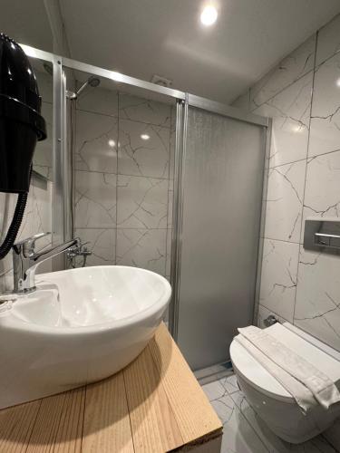 SKYLON AIRPORT HOTEL in İstanbul SKYLON AIRPORT HOTEL in İstanbul