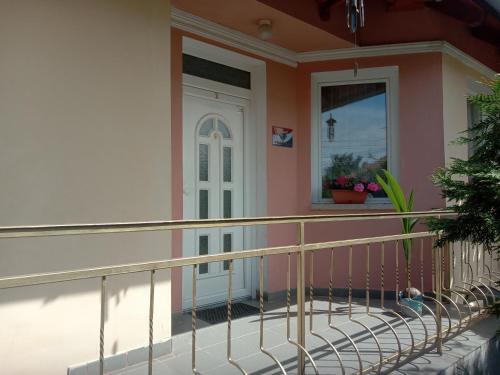 Pintu masuk, Negy Evszak Vendeghaz in Koszeg Pintu masuk, Negy Evszak Vendeghaz in Koszeg
