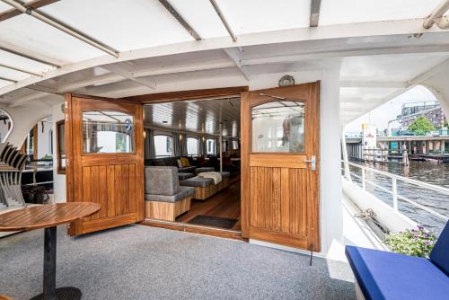 Balcony/terrace, Hotelboat Quo Vadis in Binnenstad-Oost Balcony/terrace, Hotelboat Quo Vadis in Binnenstad-Oost
