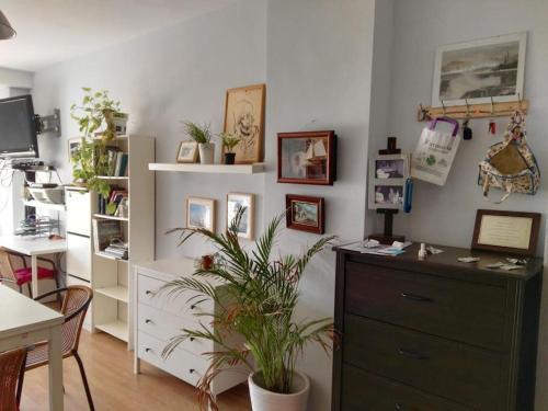 Luminoso piso en edificio de canet de berenguer