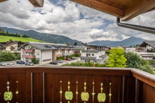 Balcony/terrace, Dorfkrug Kaprun - Luxury Suites & Appartements by SFL mit Tauern-Spa-Eintritt in Kaprun Balcony/terrace, Dorfkrug Kaprun - Luxury Suites & Appartements by SFL mit Tauern-Spa-Eintritt in Kaprun