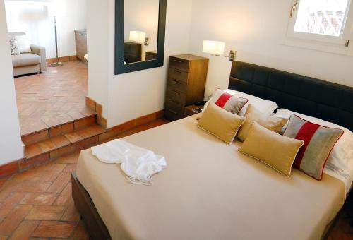 This photo about Navona Luxury Apartments shared on HyHotel.com