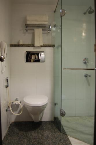 Bathroom, Hotel Taj Resorts in Agra Bathroom, Hotel Taj Resorts in Agra