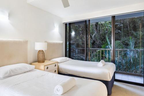 The Rocks Resort Unit 3C in Currumbin The Rocks Resort Unit 3C in Currumbin