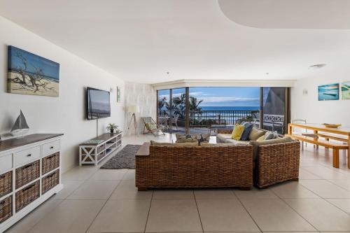 The Rocks Resort Unit 3C in Currumbin The Rocks Resort Unit 3C in Currumbin