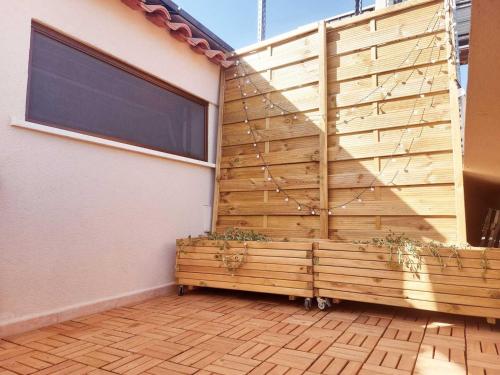 شرفة/ تراس, La terrazza stellata in Pirri شرفة/ تراس, La terrazza stellata in Pirri