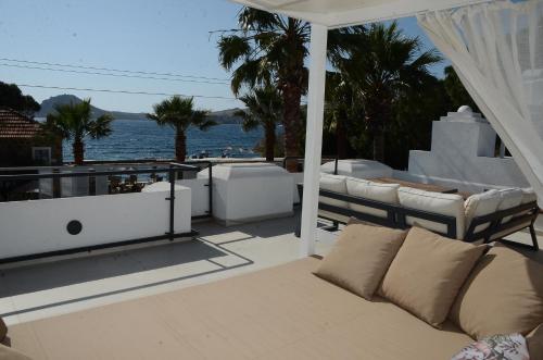 شرفة/ تراس, Yalinn Boutique Hotel in ياليكافاك شرفة/ تراس, Yalinn Boutique Hotel in ياليكافاك