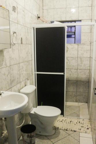 Bagno, Apartamento Inteiro Central 2 Quartos e Kitnet Inteira 01 quarto in Ponta Grossa Bagno, Apartamento Inteiro Central 2 Quartos e Kitnet Inteira 01 quarto in Ponta Grossa