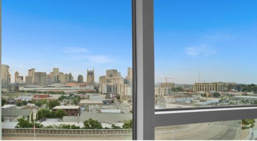 The Zenith Suite Nashville w Gym n Pool