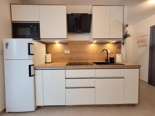 Konyha, Apartment My Flower in Gajac Konyha, Apartment My Flower in Gajac