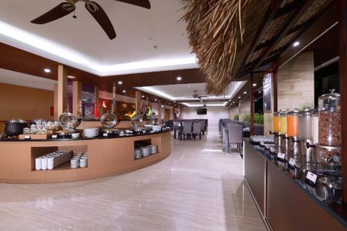 Food and beverages, Quest Hotel San Denpasar in Denpasar Food and beverages, Quest Hotel San Denpasar in Denpasar