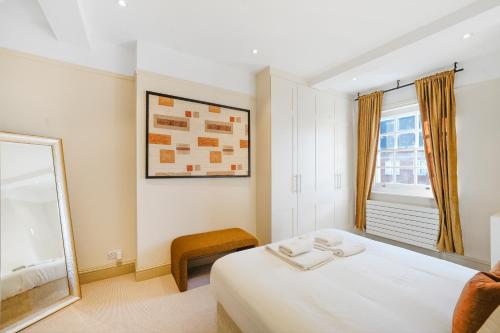 Spacious and Modern 4 beds home in Kensington