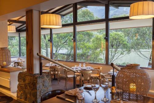 Étterem, The Denman Hotel Thredbo in Thredbo Falu Étterem, The Denman Hotel Thredbo in Thredbo Falu