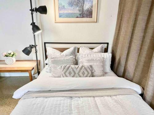Spacious Self-Contained Studio in Forest Hill Spacious Self-Contained Studio in Forest Hill