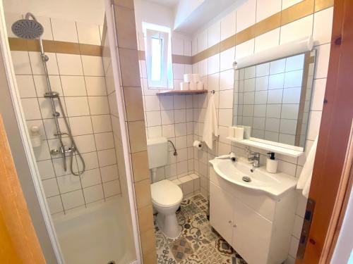 Bathroom, Villa Lillybeth - Lake Balaton in Keszthely Bathroom, Villa Lillybeth - Lake Balaton in Keszthely
