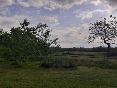 Les Ecots - Petit gîte de caractère à la ferme (Les Ecots - Petit gite de caractere a la ferme) in Availles-Limouzine Les Ecots - Petit gîte de caractère à la ferme (Les Ecots - Petit gite de caractere a la ferme) in Availles-Limouzine