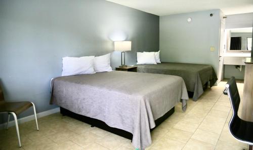 Home Inn & Suites in Apopka Home Inn & Suites in Apopka
