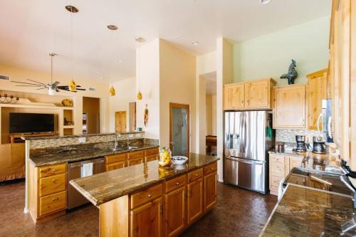 Sprawling Arizona Oasis w/ Dream Backyard in Tramonto Sprawling Arizona Oasis w/ Dream Backyard in Tramonto