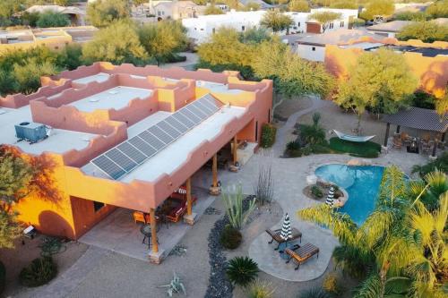 Sprawling Arizona Oasis w/ Dream Backyard in Tramonto Sprawling Arizona Oasis w/ Dream Backyard in Tramonto