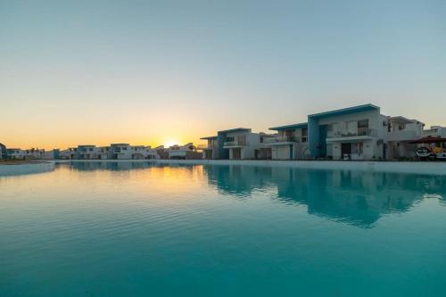 amazing fouka bay 3 bedroom lagoon view ST6-Ch10-01 in Zawiyat Ailat Nuh amazing fouka bay 3 bedroom lagoon view ST6-Ch10-01 in Zawiyat Ailat Nuh