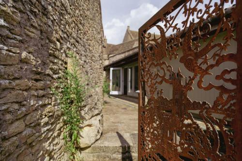 Tampilan eksterior, Historic Malthouse Village location near Bath (sleeps 7-14) in Norton St Philip Tampilan eksterior, Historic Malthouse Village location near Bath (sleeps 7-14) in Norton St Philip