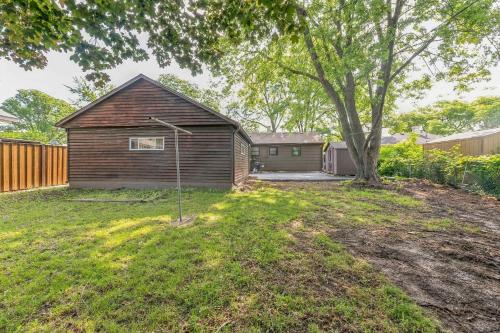 Comforting Retreat Near Woodfield Mall home in Rolling Meadows (IL) Comforting Retreat Near Woodfield Mall home in Rolling Meadows (IL)