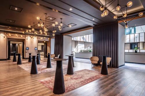 חדרי ישיבות / אולמי אירועים, Radisson Collection Grand Place Brussels in בריסל חדרי ישיבות / אולמי אירועים, Radisson Collection Grand Place Brussels in בריסל