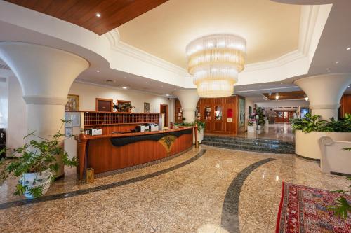 Lobby, Savoy Beach Hotel & Thermal Spa in Bibione Lobby, Savoy Beach Hotel & Thermal Spa in Bibione