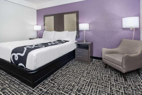 La Quinta Inn & Suites by Wyndham Norfolk in Норфолк (Віргінія) La Quinta Inn & Suites by Wyndham Norfolk in Норфолк (Віргінія)