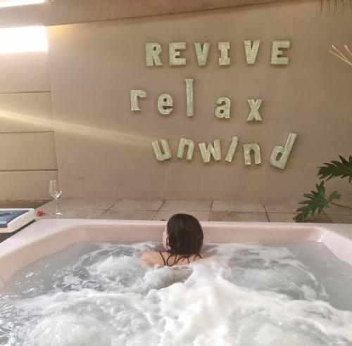 Υδρομασάζ, Revive Self catering unit in Νταρλίνγκ Υδρομασάζ, Revive Self catering unit in Νταρλίνγκ