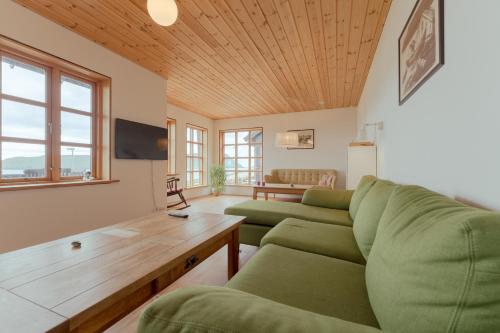 Nordic Serenity - Amazing Sea And Mountain View in Argir Nordic Serenity - Amazing Sea And Mountain View in Argir