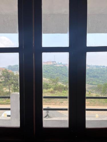 Joyous Rooms in Cherrapunji Joyous Rooms in Cherrapunji