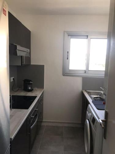 Location saisonniere 2 p Antibes-Piscine-Climatisation-terrasse au calme in Les Breguieres Location saisonniere 2 p Antibes-Piscine-Climatisation-terrasse au calme in Les Breguieres