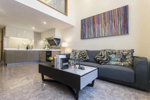 B T Miele Executive Apartment - Qianhai Square Shenzhen near Evergreen Resort B T Miele Executive Apartment - Qianhai Square Shenzhen near Evergreen Resort