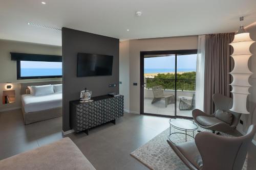 Savoy Beach Hotel & Thermal Spa in Bibione Savoy Beach Hotel & Thermal Spa in Bibione