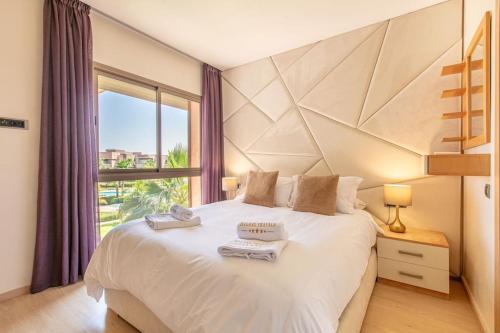 Résidence golfique, jardin, piscine