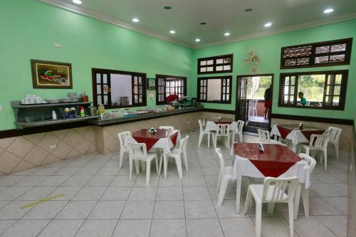 طعام و مشروبات, Pousada Albamar Guarujá (Pousada Albamar Guaruja) in Praia de Pernambuco طعام و مشروبات, Pousada Albamar Guarujá (Pousada Albamar Guaruja) in Praia de Pernambuco