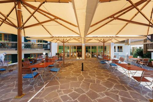 Ételek és italok, Alphotel Ettal in Ettal Ételek és italok, Alphotel Ettal in Ettal