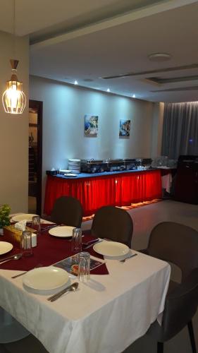 Restaurante, Savoy Grand Hotel Apartments in Mascate Restaurante, Savoy Grand Hotel Apartments in Mascate