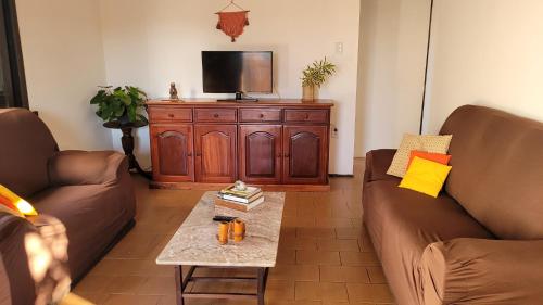 ห้องส่วนกลางสำหรับนั่งเล่น/ดูทีวี, Casa de Temporada - Solar Guest House in กราวาตา ห้องส่วนกลางสำหรับนั่งเล่น/ดูทีวี, Casa de Temporada - Solar Guest House in กราวาตา
