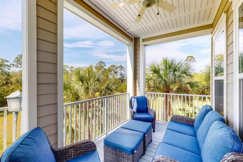 Queen Palm Estate in St. Marys (GA) Queen Palm Estate in St. Marys (GA)